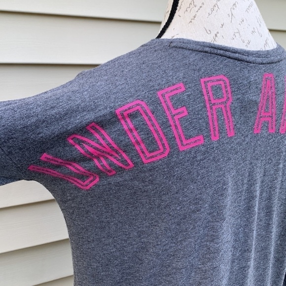 Under ARMOUR Heat Gear Breast Cancer Power in Pink Long-Sleeve Tee - Charcoal - Picture 10 of 16